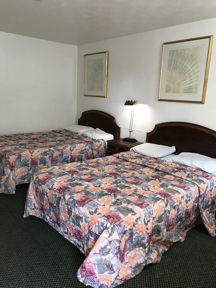 Relax Inn Altoona Exterior foto